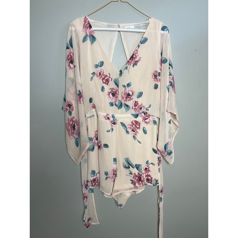 Lunik Romper size M floral. Sale !!!